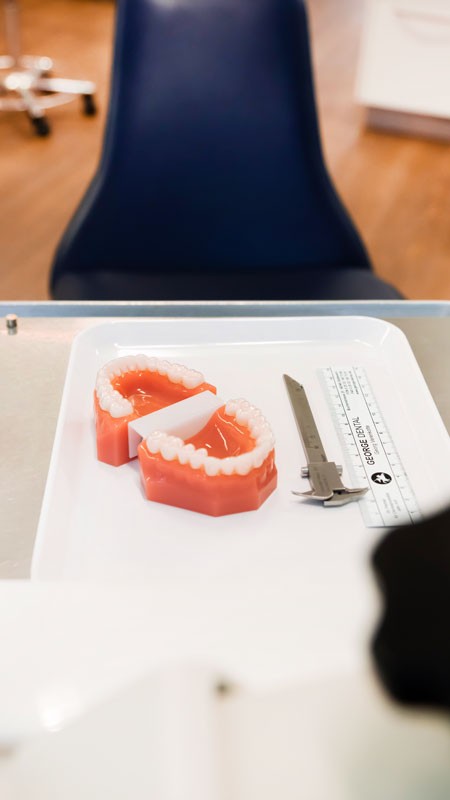 ZahnarzthelferIn (m/w/d) für die Stuhlassistenz